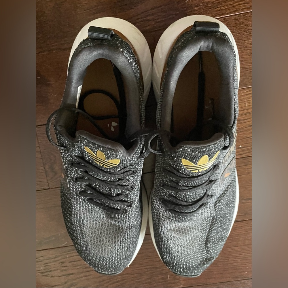 Adidas Swift Run 22 Women's Sneaker Shoes Size 9 Black Leopard